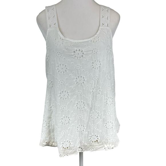 Cupshe White Eyelet Sleeveless Top Size Medium - Picture 1 of 9